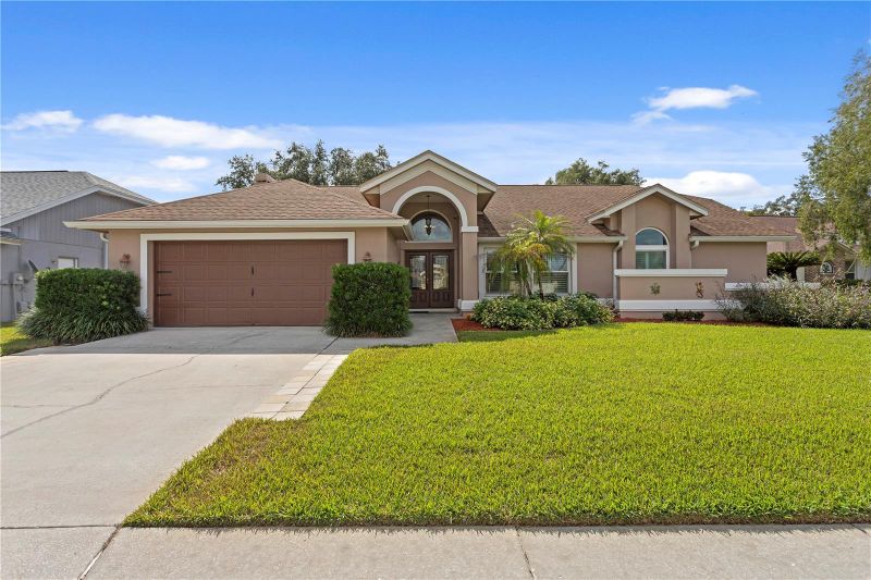 2307 Marseille Ct, Valrico, FL 33596