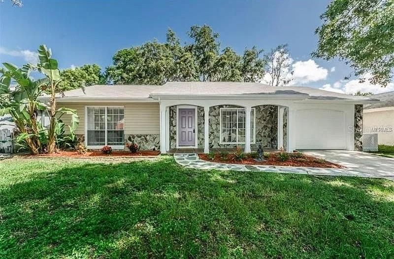 8507 Arrowhead Dr, Hudson, FL 34667
