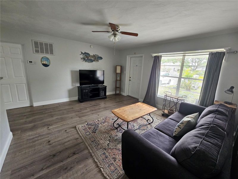 315 62nd St W, Bradenton, FL 34209