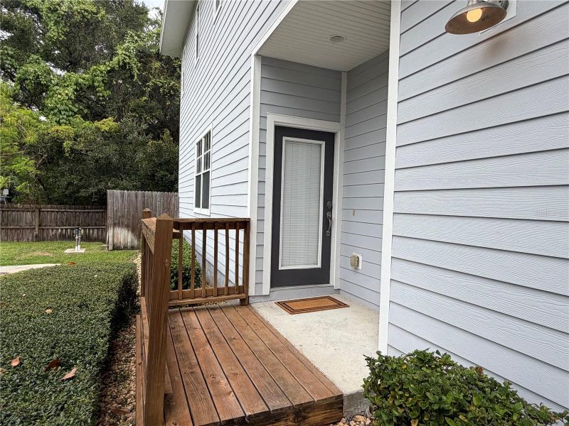 8323 King Blossom Ct, Tampa, FL 33615