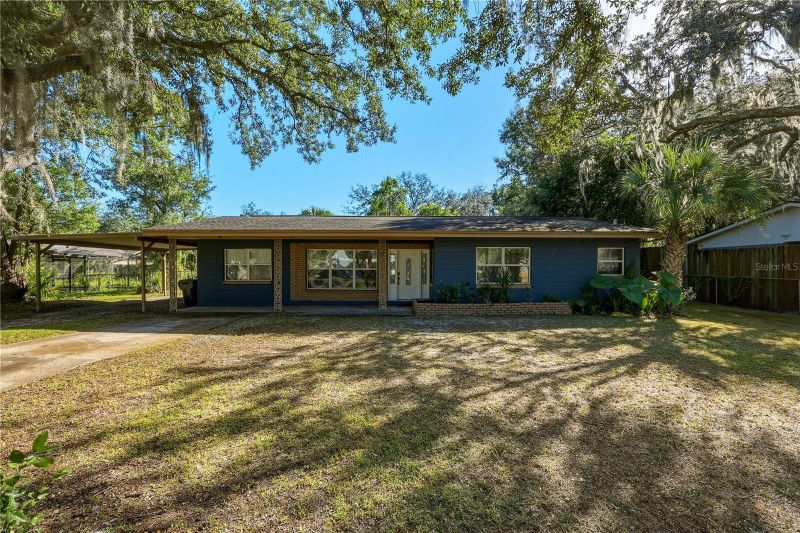 8009 Cardinal Dr, Tampa, FL 33617