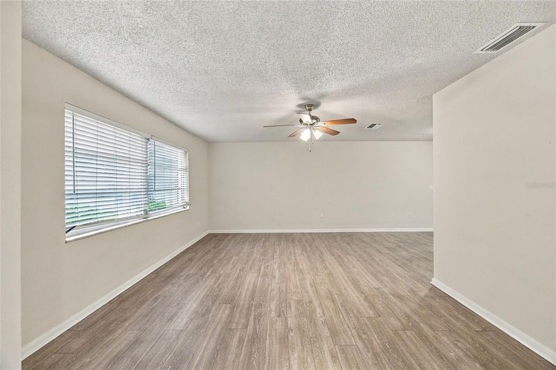 2704 Woodview Ct, Clearwater, FL 33761