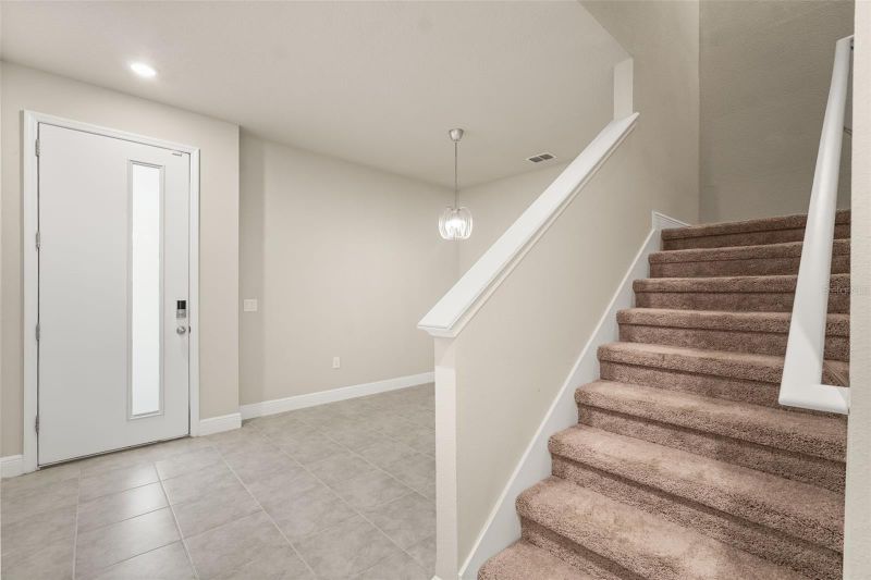 1552 Little Wren Ln, Winter Park, FL 32792