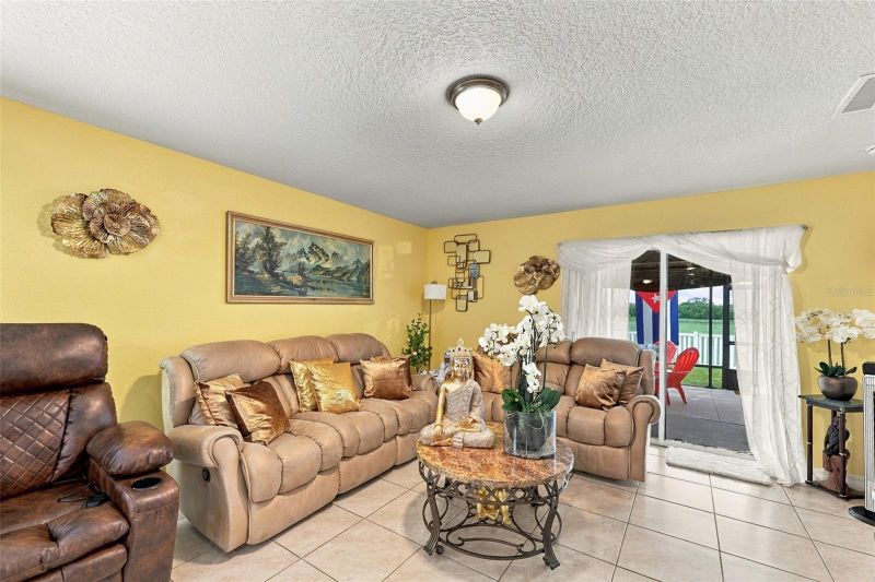 588 Olive Conch St, Ruskin, FL 33570