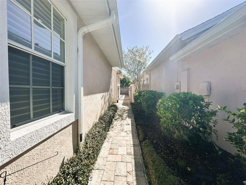 14342 Tambourine Dr, Orlando, FL 32837
