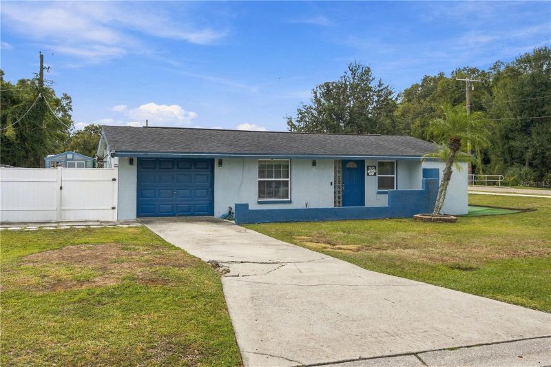 101 Mitchell Dr, Brandon, FL 33511