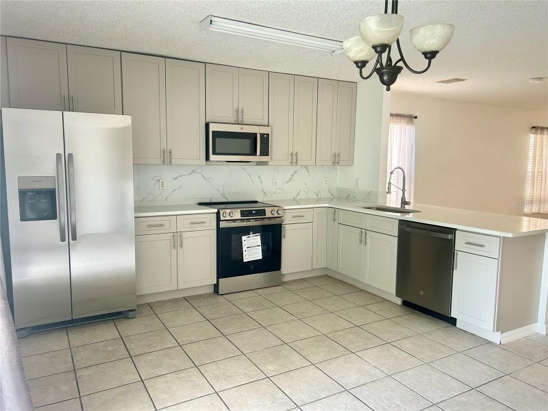 1030 Crystal Bay Ln, Orlando, FL 32828