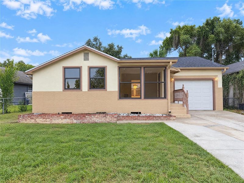 1713 Hillside Dr, Tampa, FL 33610