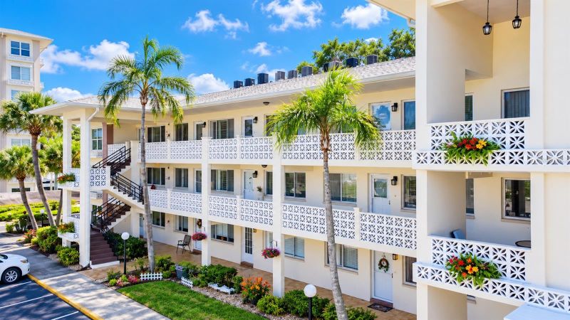 1235 S Highland Ave #4-207, Clearwater, FL 33756
