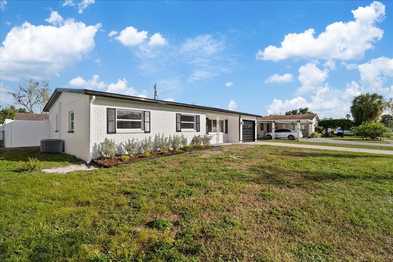 6017 Ambassador Dr, Tampa, FL 33615