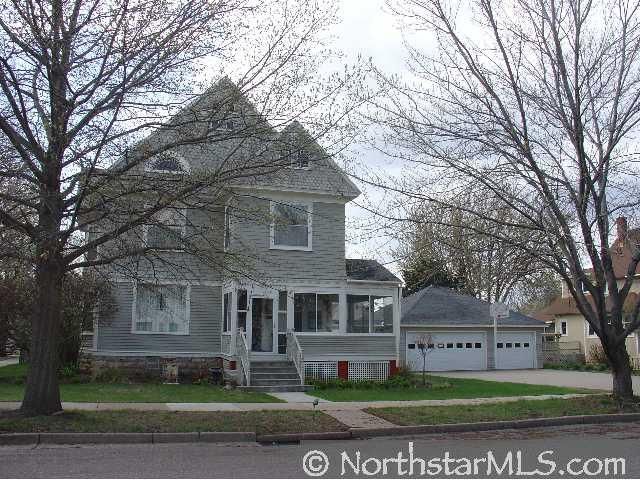 677 Washington St, Winona, MN 55987