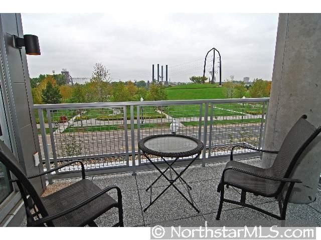 901 2nd St S #202, Minneapolis, MN 55415