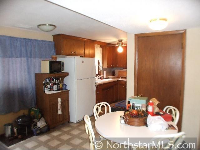 3206 Chowen Ave N, Crystal, MN 55422