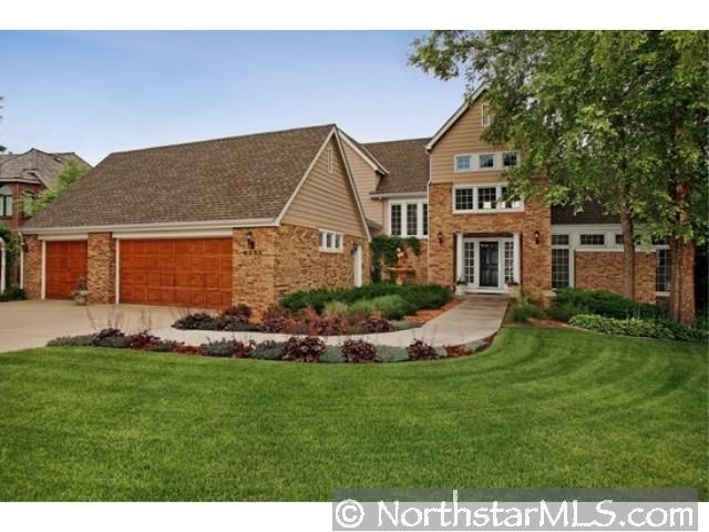 9635 Wyoming Cir, Bloomington, MN 55438