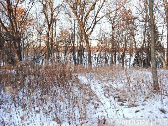 16 Hill Farm Ct, North Oaks, MN 55127