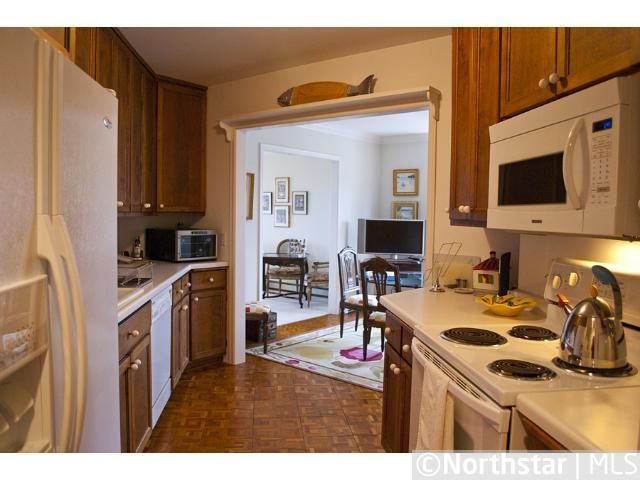 540 Indian Mound St #3C, Wayzata, MN 55391