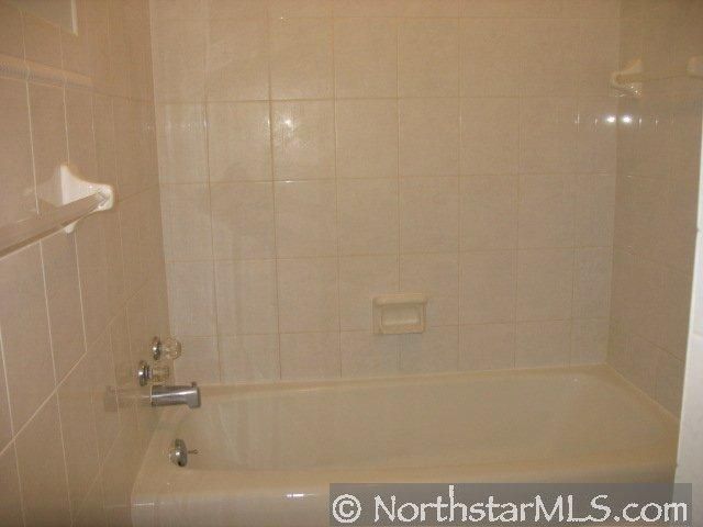 3200 Virginia Ave S #313, Saint Louis Park, MN 55426