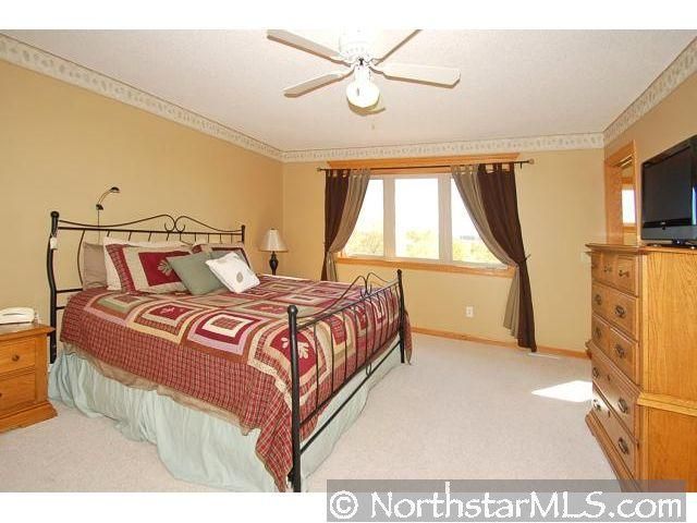 408 Pheasant Dr, Sartell, MN 56377