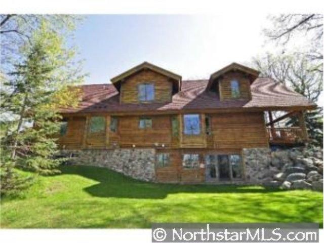 605 Theis Dr, Shakopee, MN 55379
