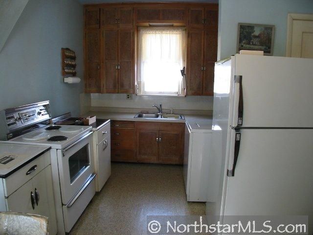30490 Linden Ave, Lindstrom, MN 55045