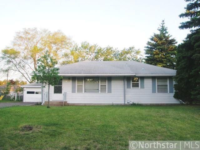 11656 North Heights Dr NW, Coon Rapids, MN 55433