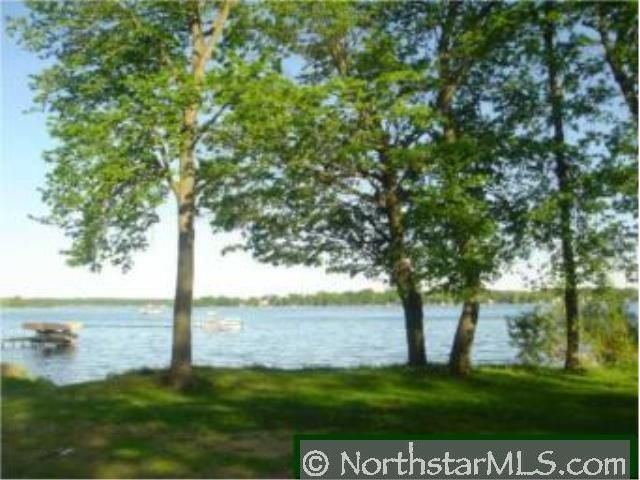 7618 North Shore Cir, Forest Lake, MN 55025