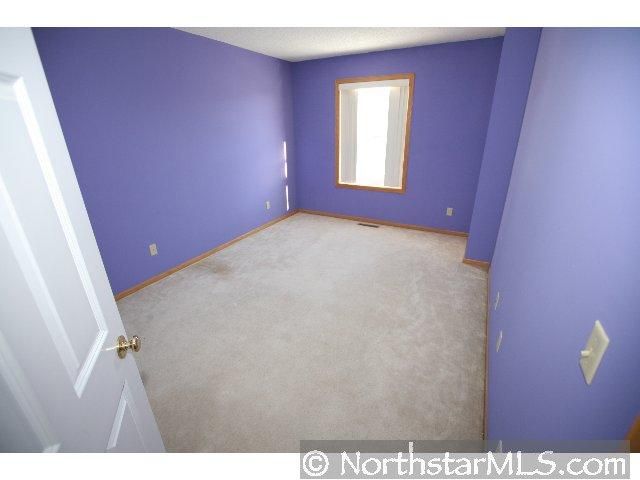 7668 Primrose Pl, Chanhassen, MN 55317