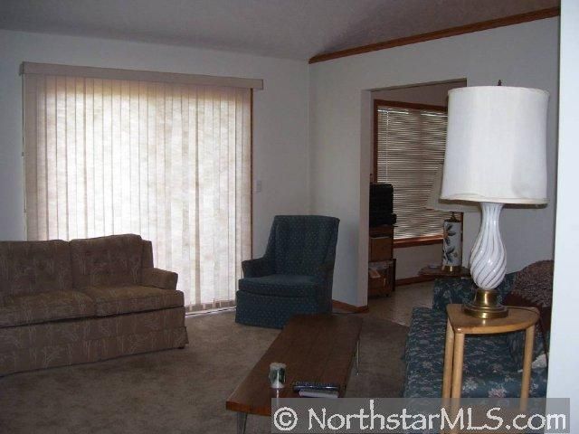 616 Butler Dr, Belle Plaine, MN 56011