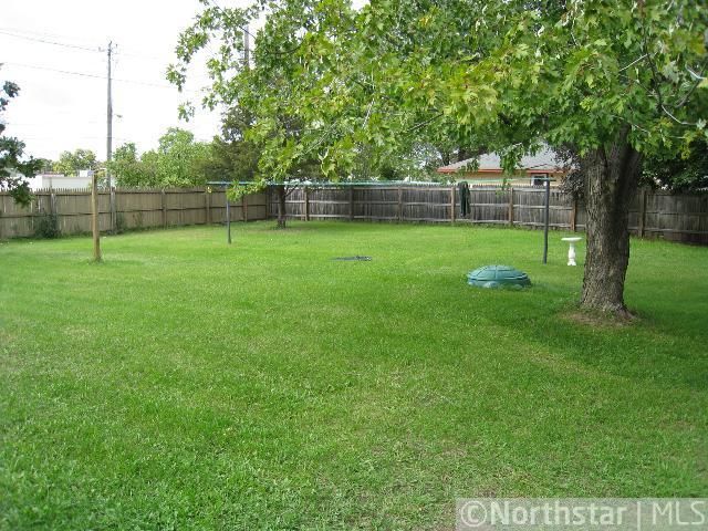 903 North St, Anoka, MN 55303