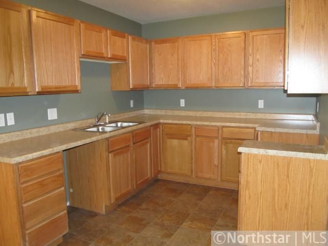 1405 Elsie Dr, Glencoe, MN 55336