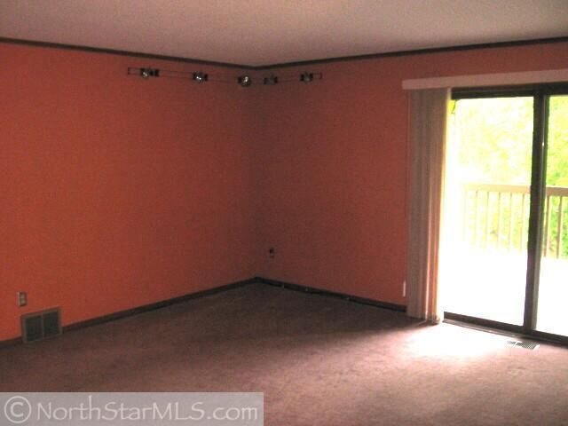 2342 Montana Ave E #2342, Maplewood, MN 55119