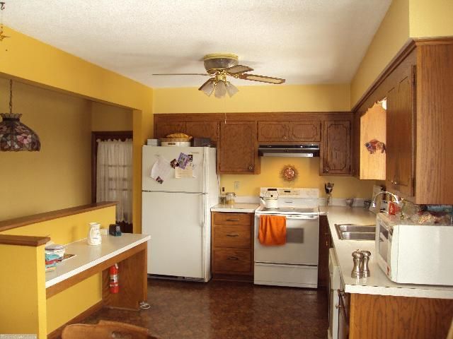 154 Juniper Ln, Apple Valley, MN 55124