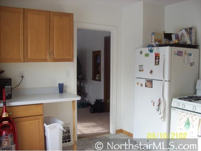 1368 Birmingham St, Saint Paul, MN 55106