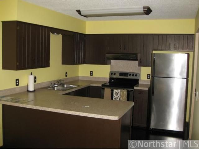 18381 Creeks Bend Dr, Minnetonka, MN 55345