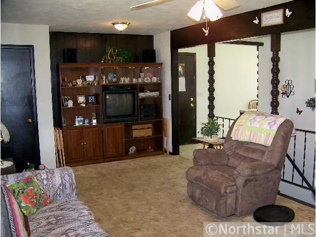 644 108th Ln NW, Coon Rapids, MN 55448