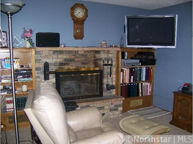 610 Dale St SW, Hutchinson, MN 55350