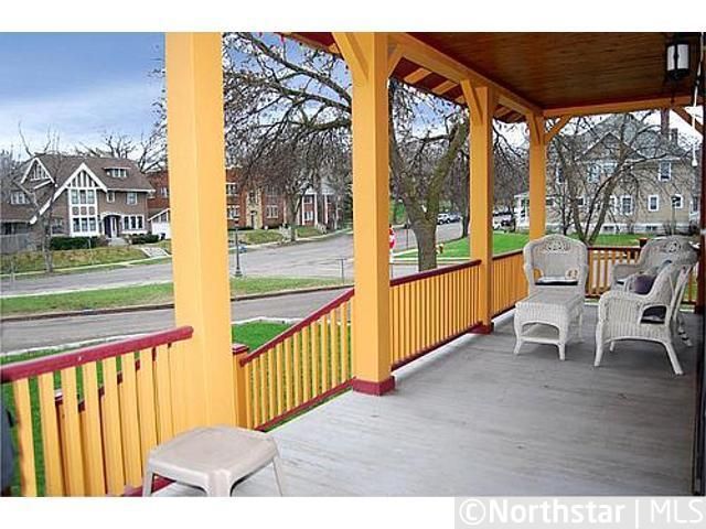 561 Grand Hill, Saint Paul, MN 55102