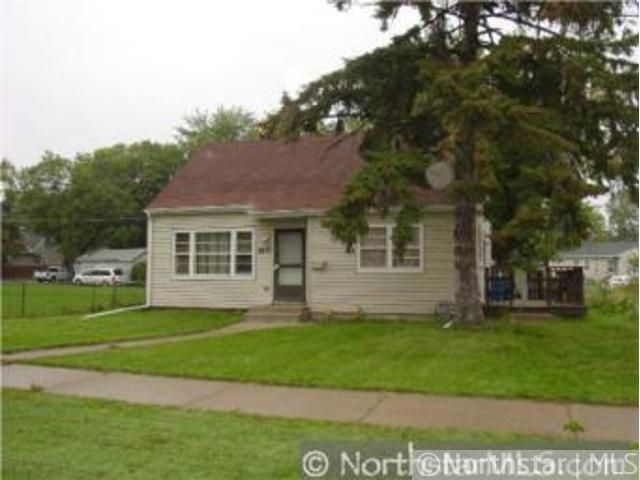 1671 Hoyt Ave E, Saint Paul, MN 55106