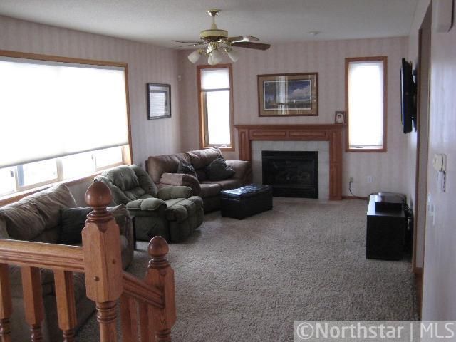 645 142nd Ln NW, Andover, MN 55304
