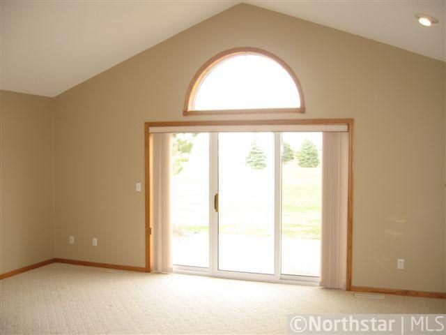 1275 Cypress Dr W, Annandale, MN 55302