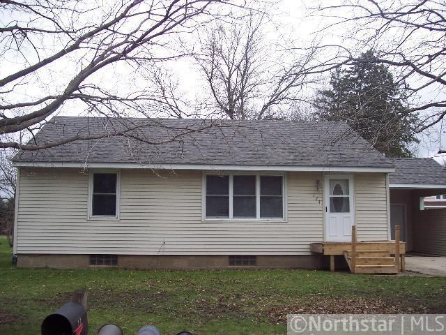 124 5th St NW, Blooming Prairie, MN 55917