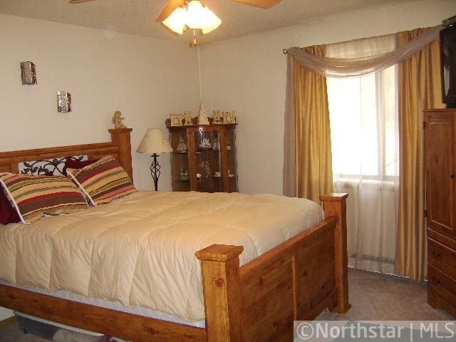 1400 Dakota Ave S #105, Saint Louis Park, MN 55416