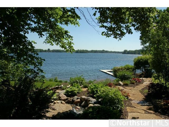 355 Maple Island Rd, Burnsville, MN 55306