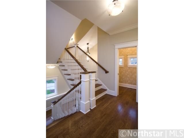 4003 49th St W, Edina, MN 55343