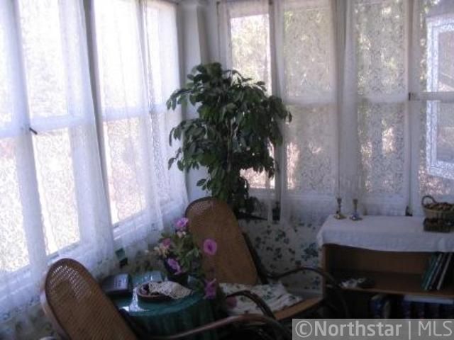 137 Dartmoor Rd, Mahtomedi, MN 55115