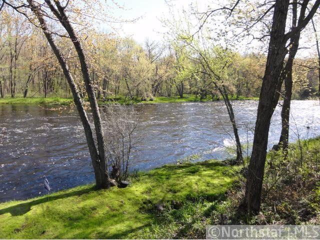 16337 Sunnyside Rd, Pine City, MN 55063