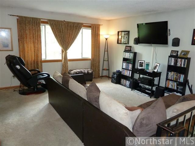 4446 Slater Rd, Eagan, MN 55122