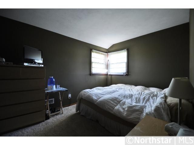 8345 10th Ave S, Bloomington, MN 55420