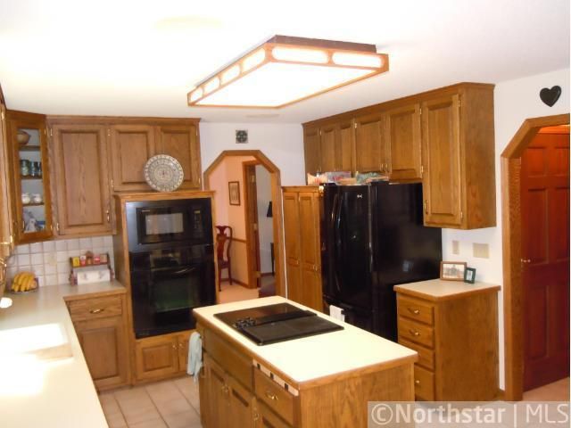 4520 Foothill Trl, Vadnais Heights, MN 55127