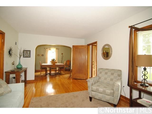 219 Shakopee Ave E, Shakopee, MN 55379